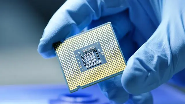 長期收購工廠庫存呆料IC：語音IC、存儲器IC、傳感器IC、微控制器IC